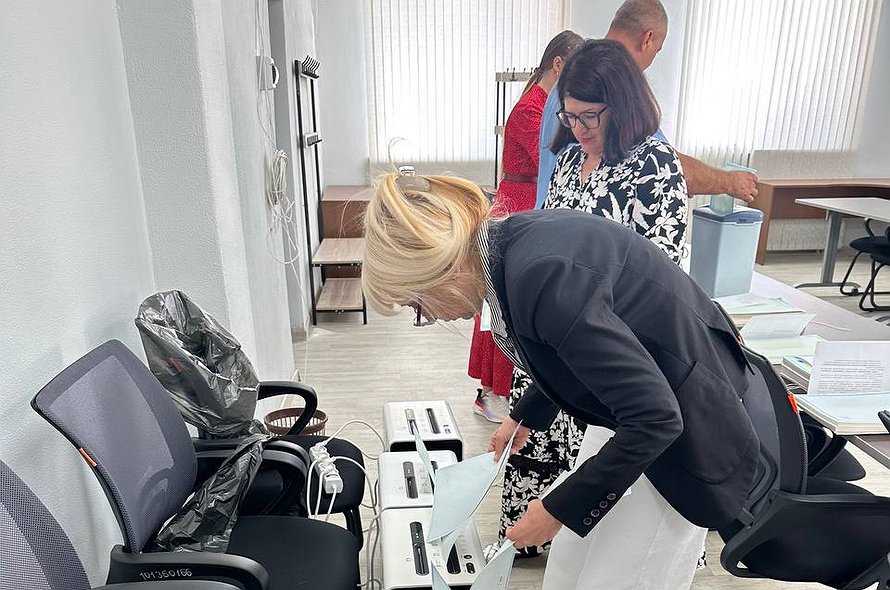 V-LNR-unichtozhili-ukrainskie-notarialnye-blanki-i-pechati